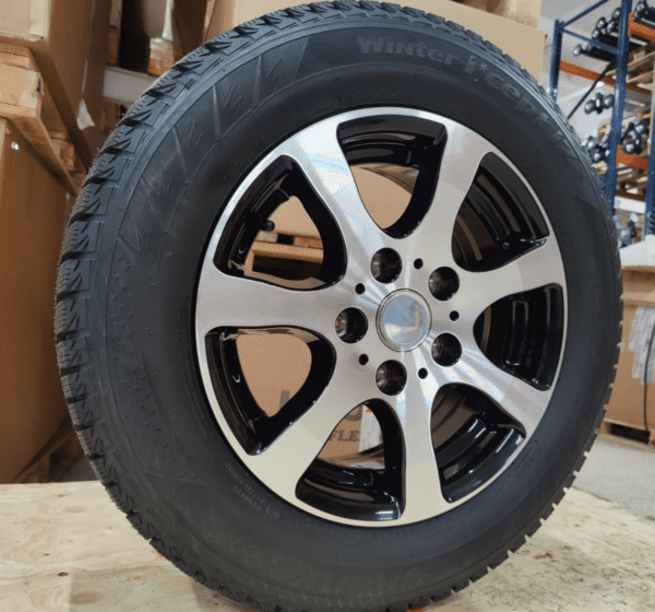 Tomason TR3 6,0×14″ 5×112 ET30 Black Polished