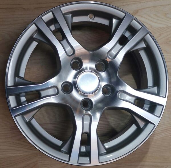 Tomason TR7 6,0×15″ 5×112 ET30 Silver Polished